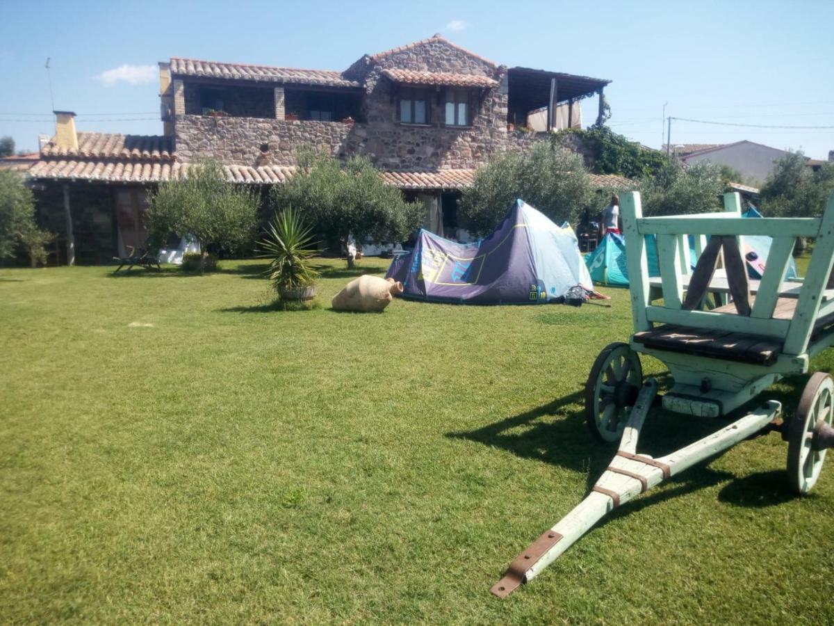Domus Antiga Appartamenti San Giovanni Suèrgiu Exterior foto